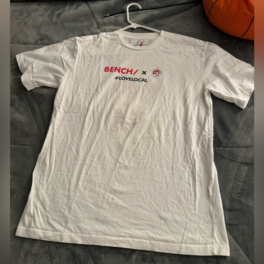 Jollibee Bench Collab T-shirt Medium